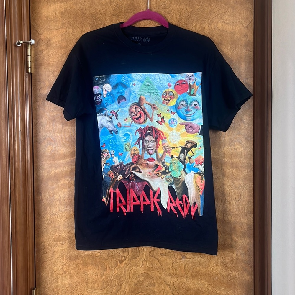 Spencer’s trippie red shirt sizes medium barely worn